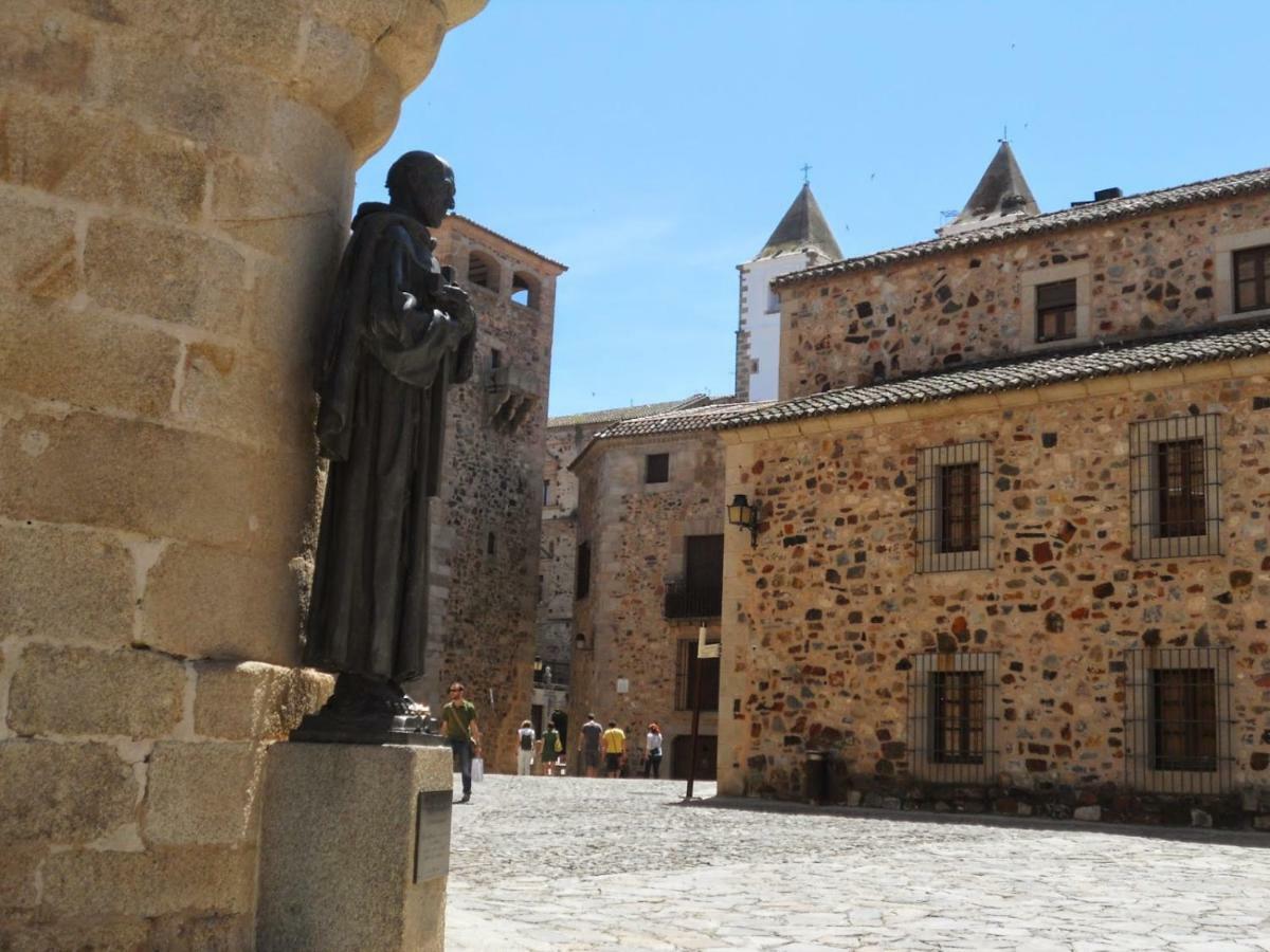 Adama Apartamento Turistico Caces Εξωτερικό φωτογραφία